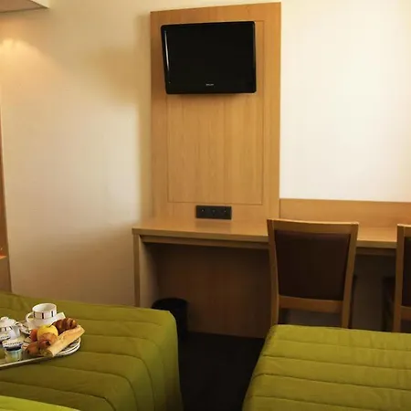 Logis Restaurant Solenca Hotel 3*