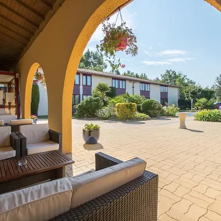Hotel Logis Restaurant Solenca 3*