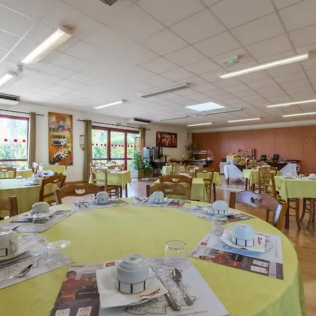 Hotel Logis Restaurant Solenca Nogaro