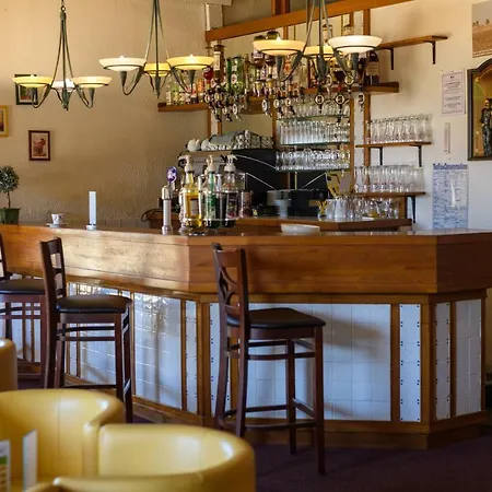 Logis Restaurant Solenca 3*