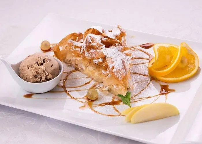 Logis Restaurant Solenca نوغارو