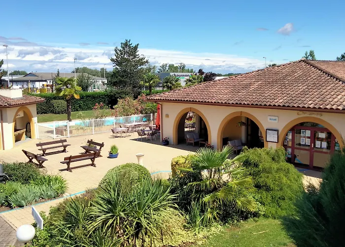 فندق Logis Restaurant Solenca نوغارو