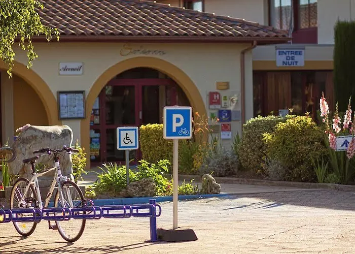 فندق Logis Restaurant Solenca نوغارو