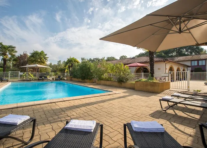 فندق Logis Restaurant Solenca نوغارو