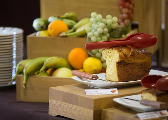 Logis Restaurant Solenca فندق