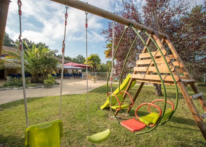 Logis Restaurant Solenca نوغارو