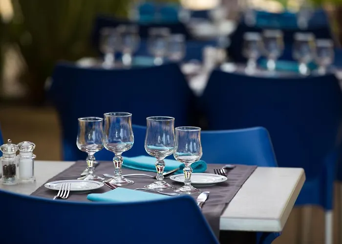 فندق Logis Restaurant Solenca نوغارو